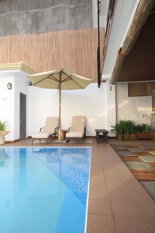 Bluewaves Westcliff Villa Balabag  Kültér fotó